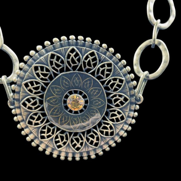 Statement Medallion Necklace Boho Vintage Brass Tone Amber Glass Pendant 19" - Picture 4 of 7